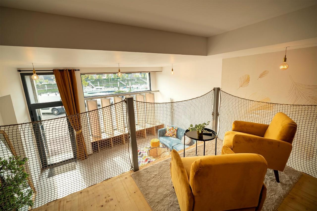 サン・バレリ・アン・コーLoft De Luxe Le Chic, Grand Jacuzzi, Vue Port De Plaisanceアパートメント エクステリア 写真